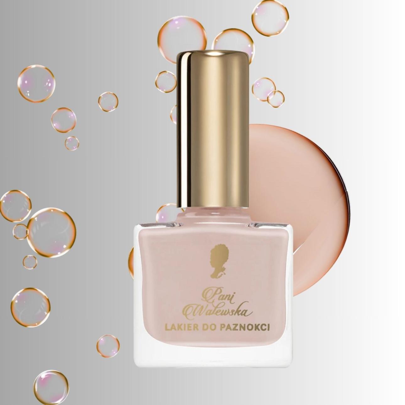 Nail polish in No 22 French, Pani Walewska