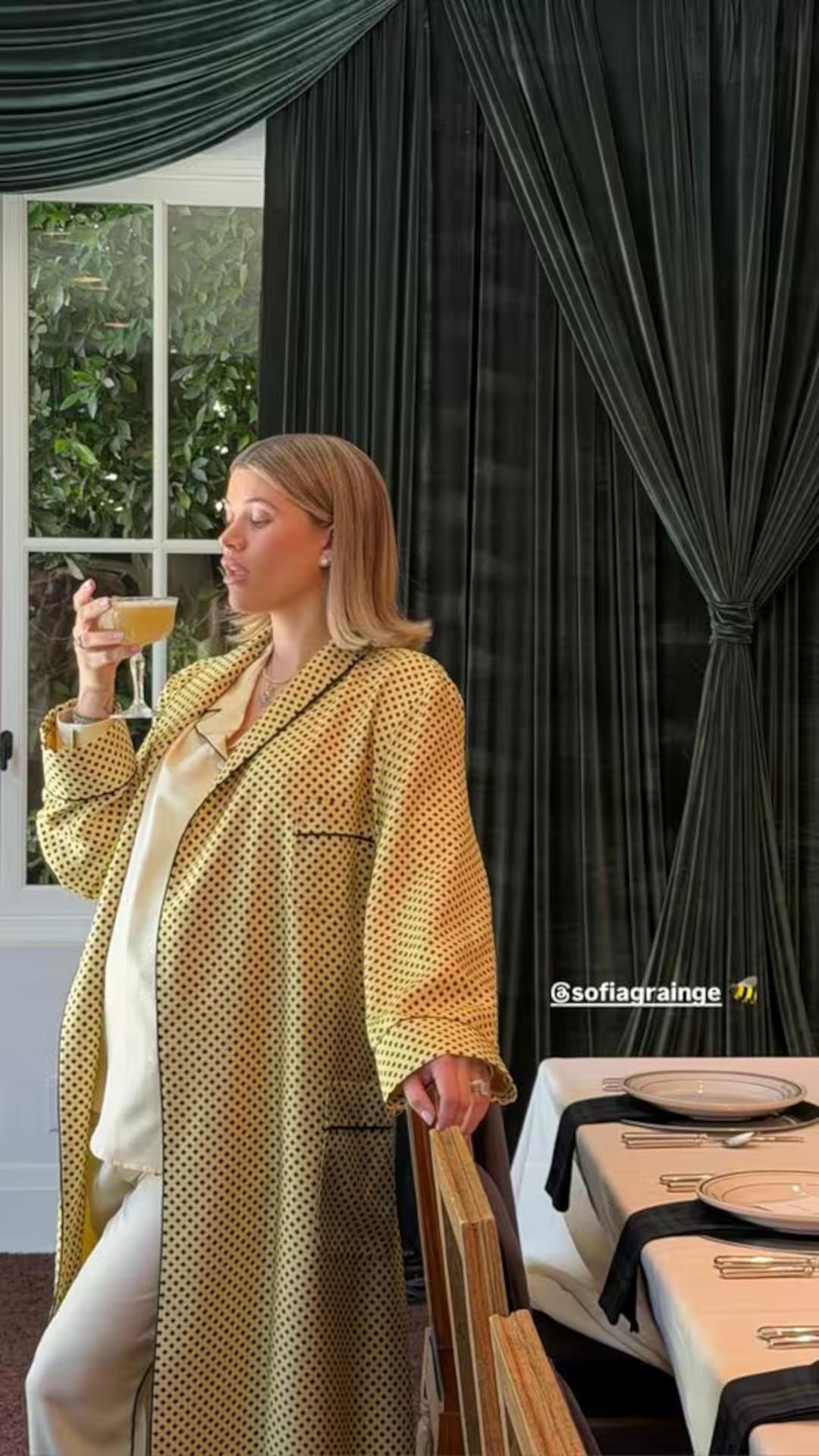 Η Σοφία Ρίτσι στο baby shower και gender reveal party/ Φωτογραφία: Instagram/ @sofiagrainge