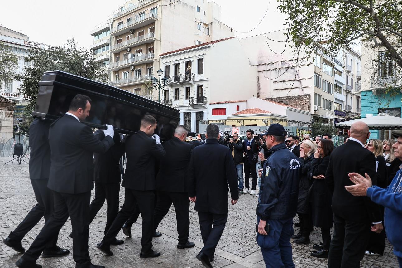 Το τελευταίο «αντίο» στη Μαρινέλλα/Φωτογραφία Eurokinissi 