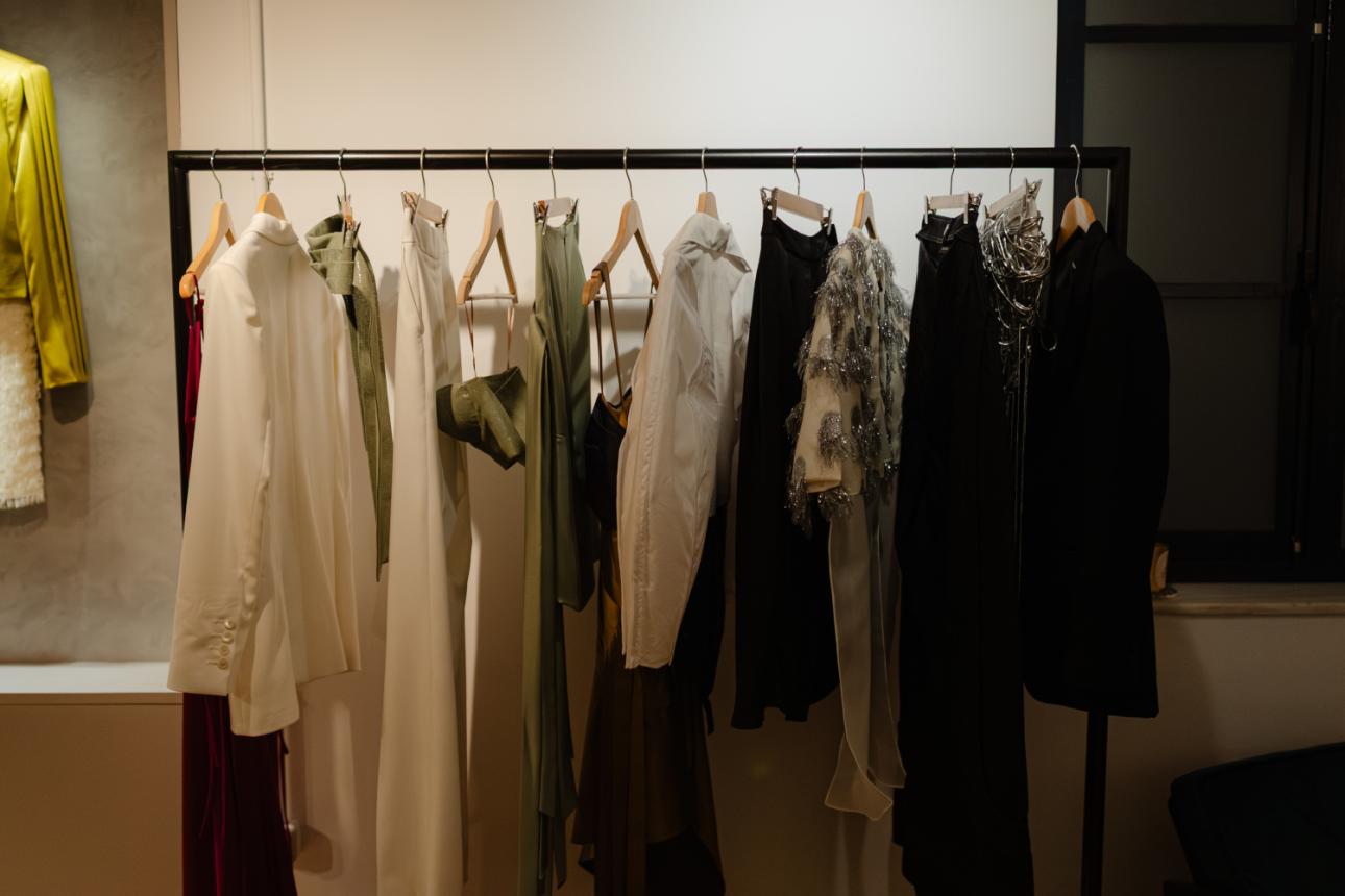  Η νέα συλλογή S/S 26 μέσα από υφές και γραμμές./Φωτογραφία: Παναγιώτης Μάλλιαρης για το Bovary  