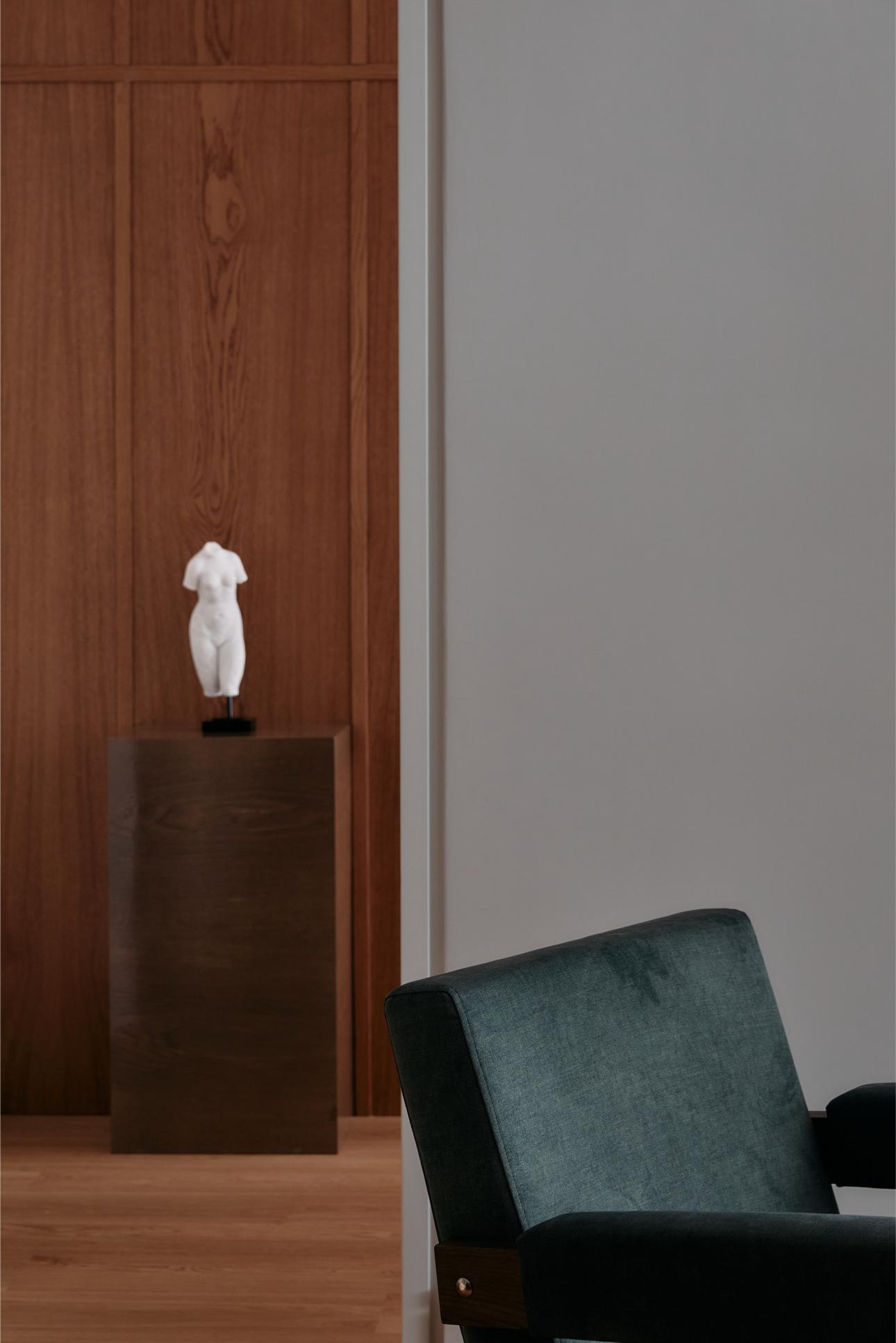 Οι καθαρές γραμμές του μοντερνισμού συνομιλούν με σύγχρονες επιλογές design