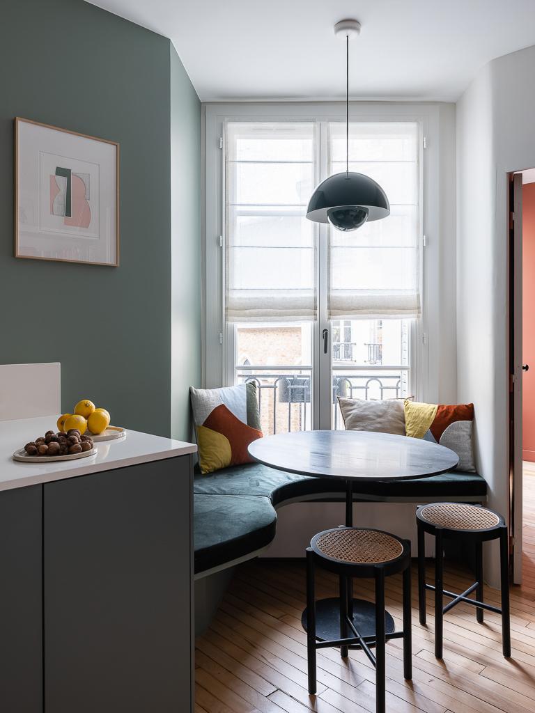 Μοντέρνα σχεδίαση που αξιοποιεί κάθε τετραγωνικό μέτρο.