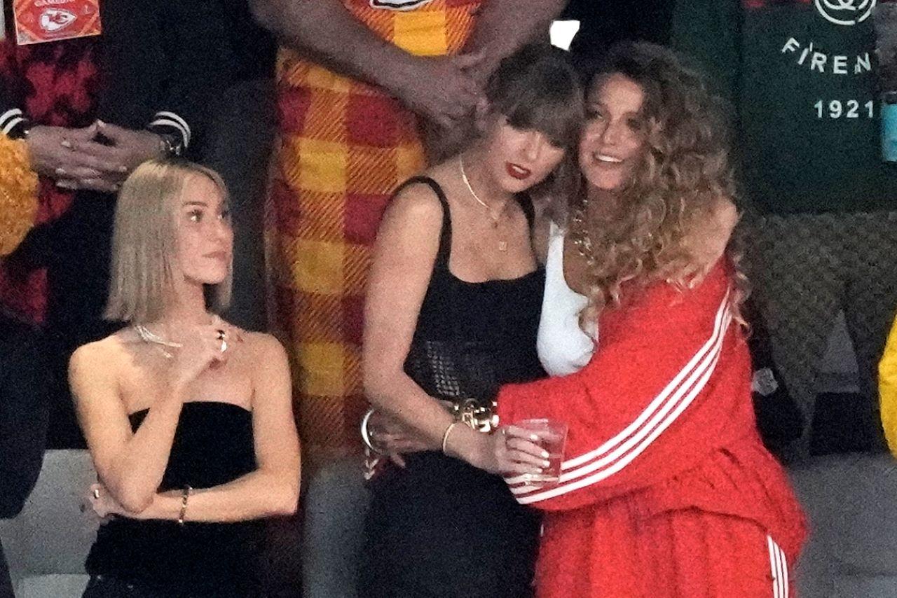Blake Lively Taylor Swift φιλία
