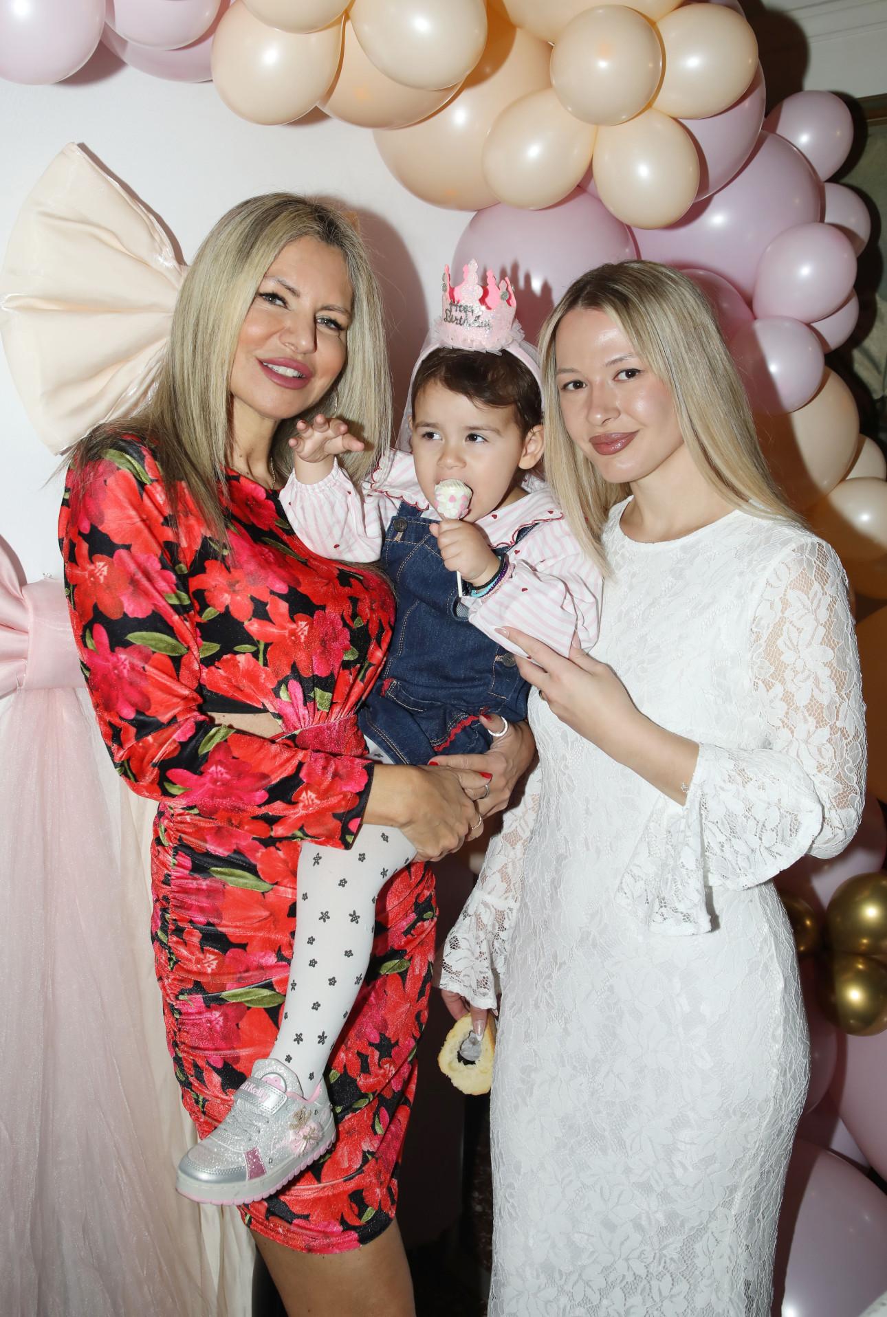 Τάρια Μπούρα και Βικτώρια Κοζίνινα/Φωτογραφία: NDP Photo