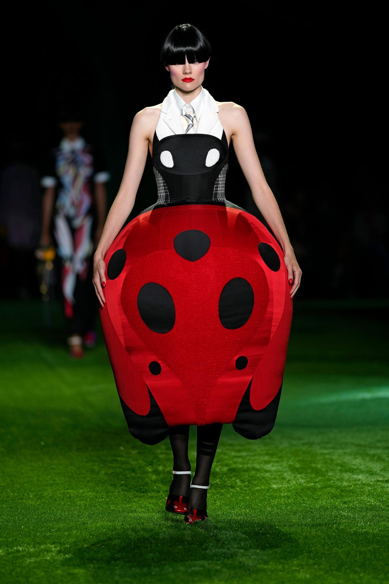Thom Browne S/S 2027/ AP Images