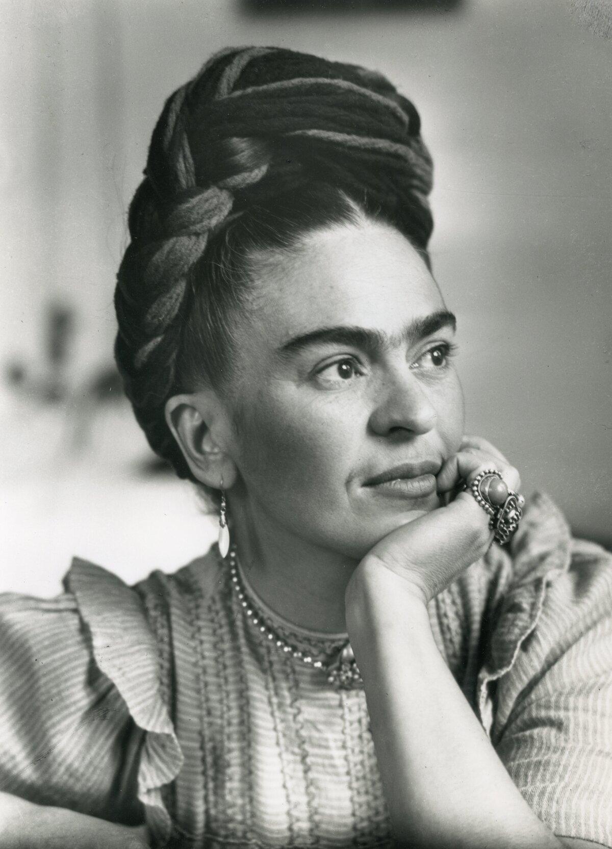 Φωτογραφία: Throckmorton Fine Art /«Frida Kahlo Forever Yours»