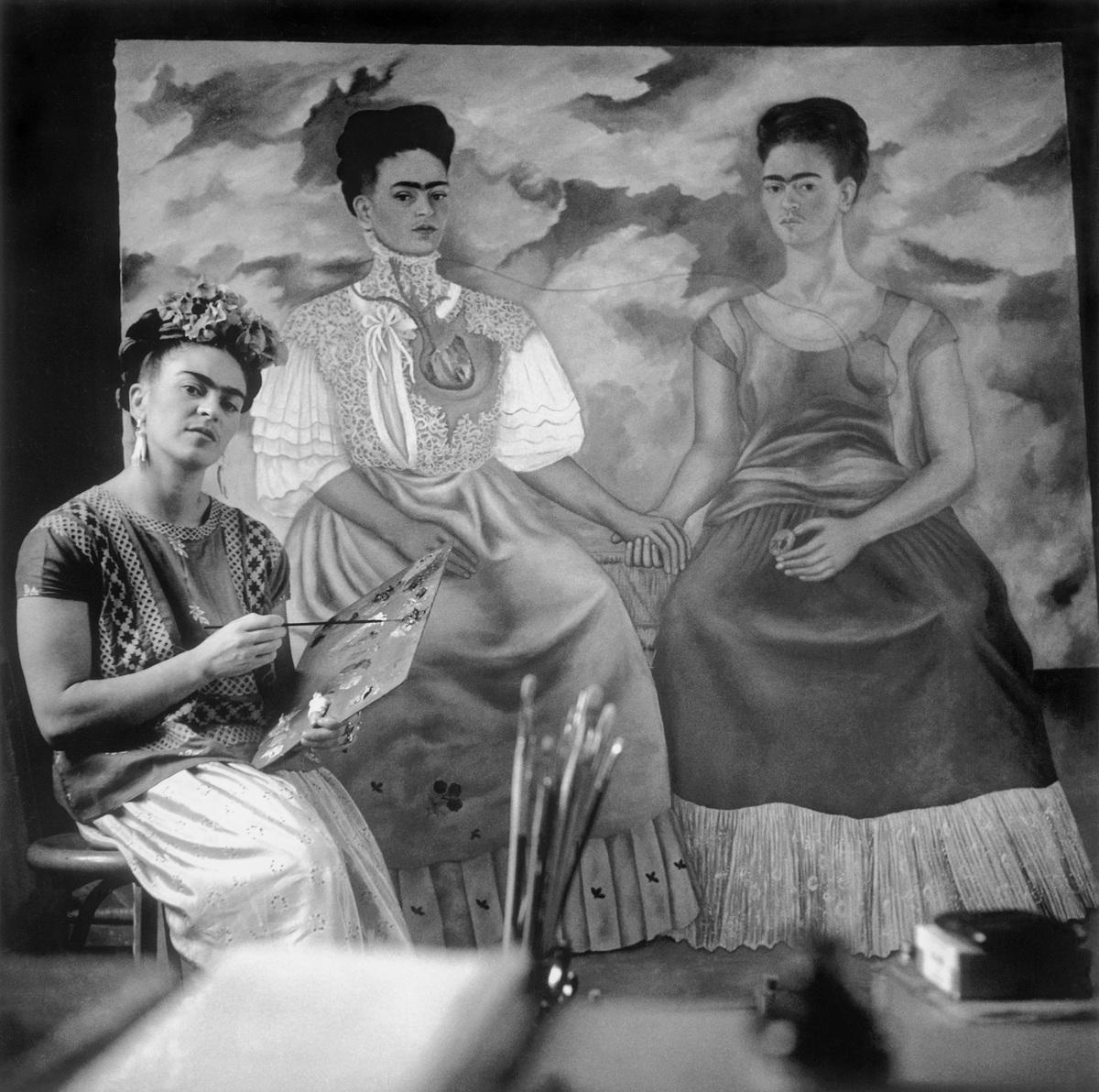Φωτογραφία: Throckmorton Fine Art /«Frida Kahlo Forever Yours»