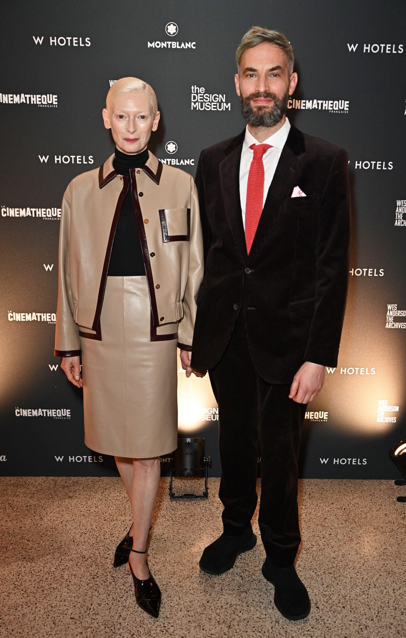 Η Τίλντα Σουίντον με τον σύντροφό της, Σάντρο Κοπ/ Φωτογραφία: Getty Images