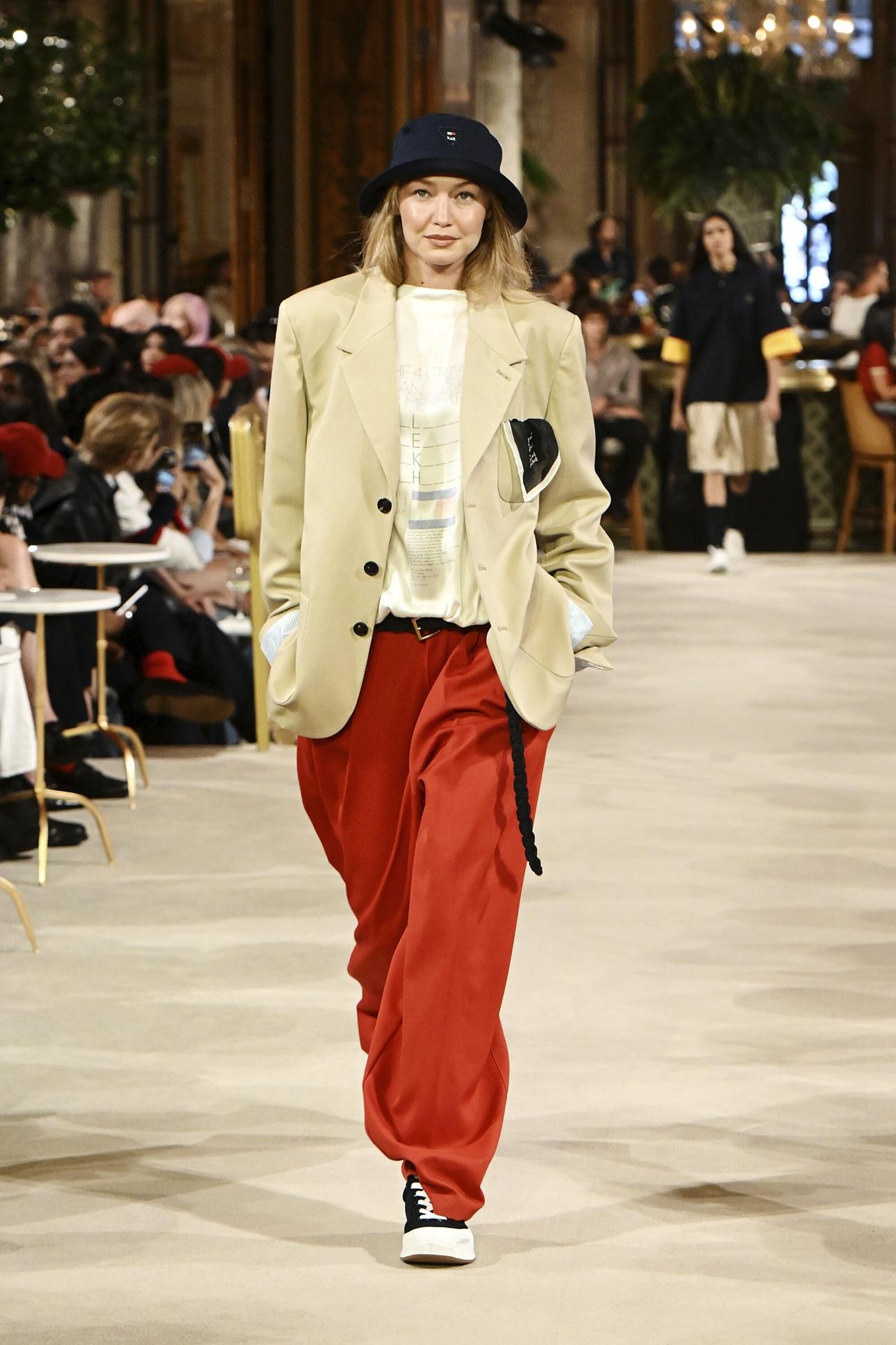 Τζίτζι Χαντίντ/ Courtesy of Tommy Hilfiger