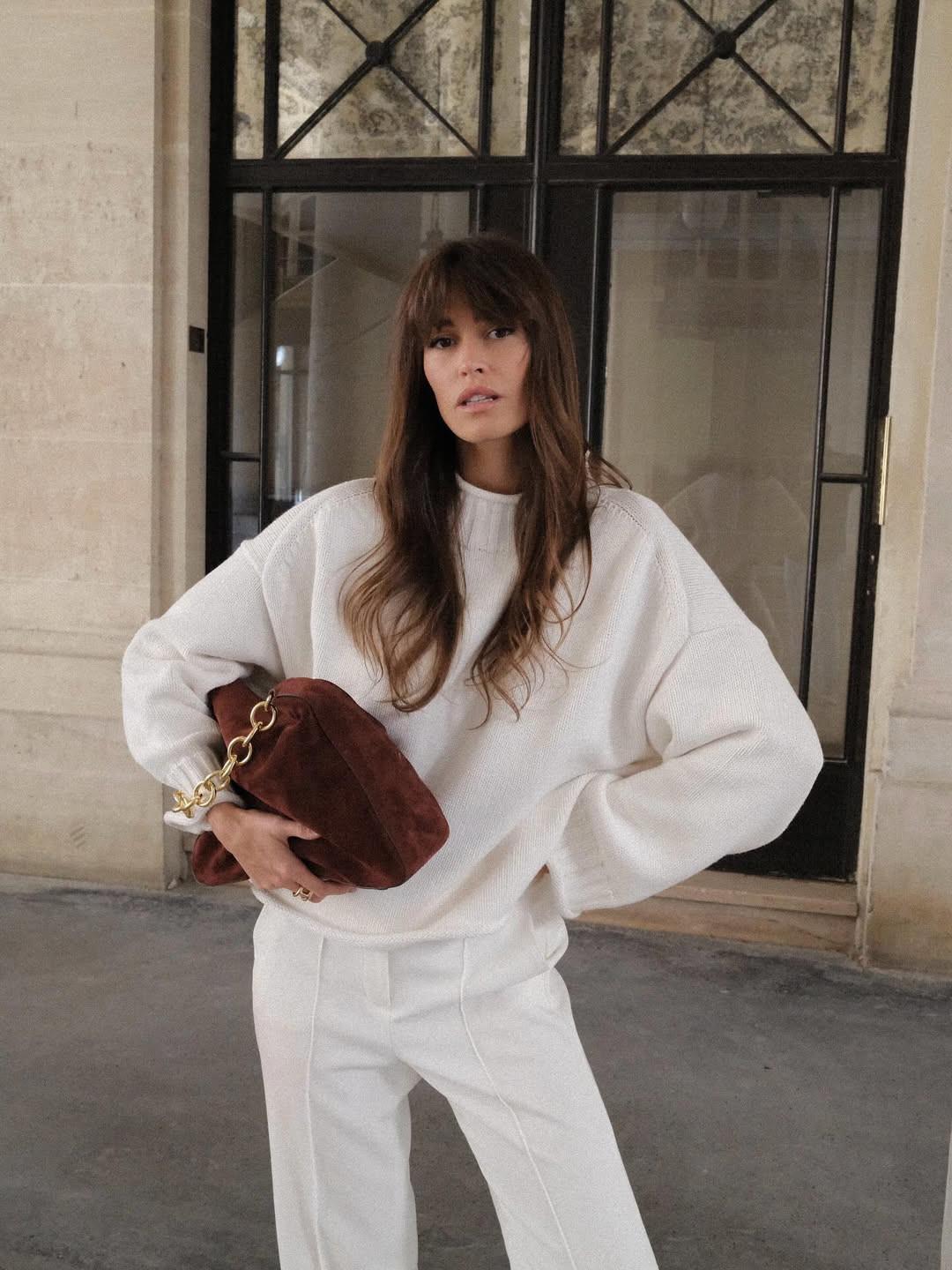 Total λευκό look/Φωτογραφία: Instagram/alisontoby 