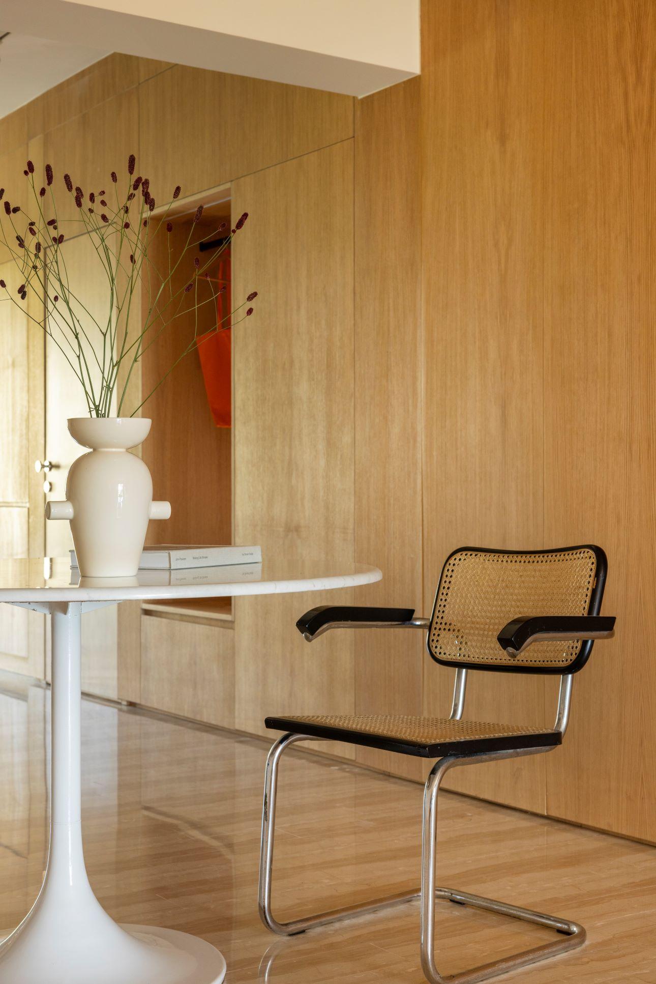 Λεπτομέρεια της τραπεζαρίας/ Φωτογραφία: Αλίνα Λέφα  