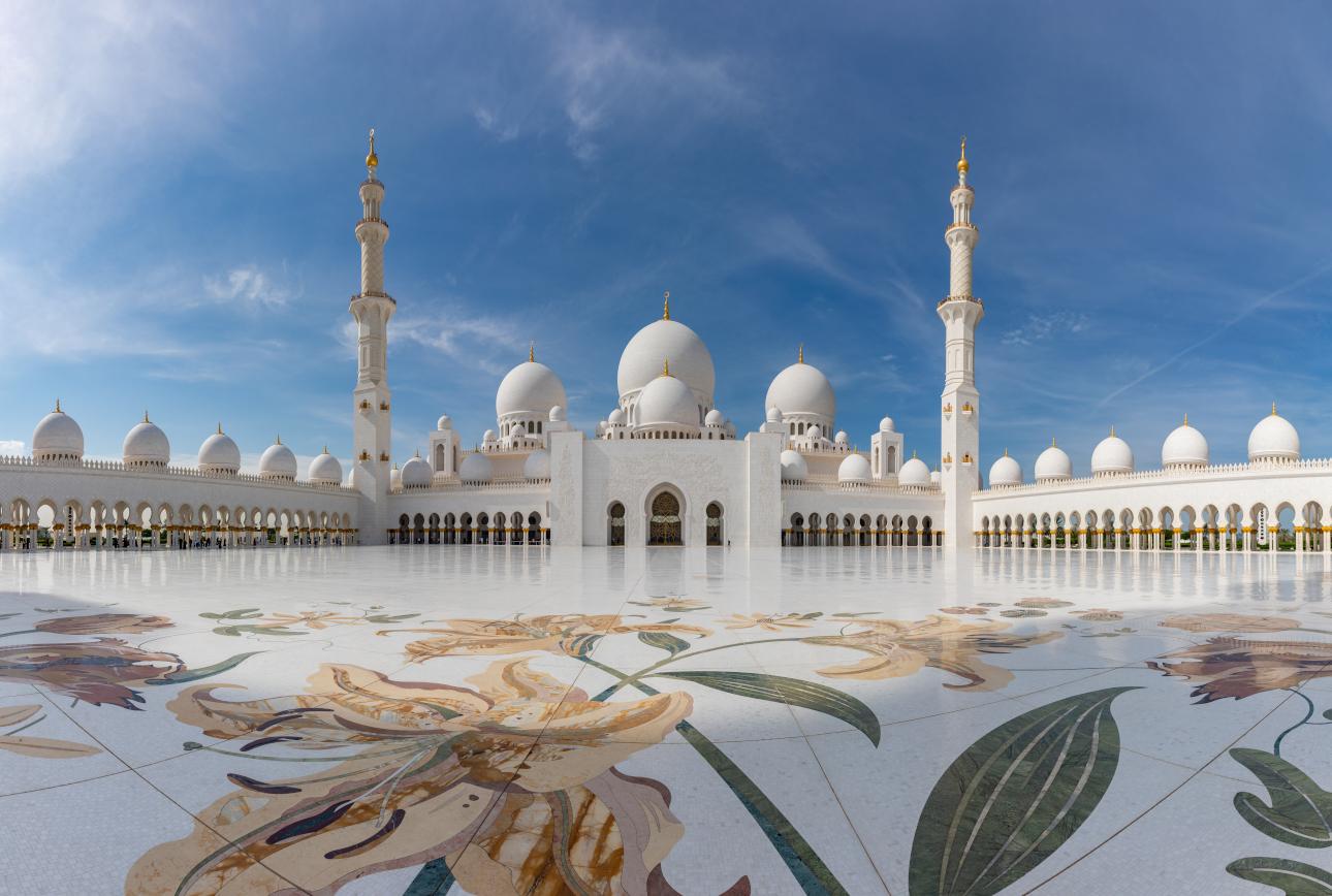 Το Μεγάλο Τζαμί Sheikh Zayed/ Φωτογραφία: Shutterstock