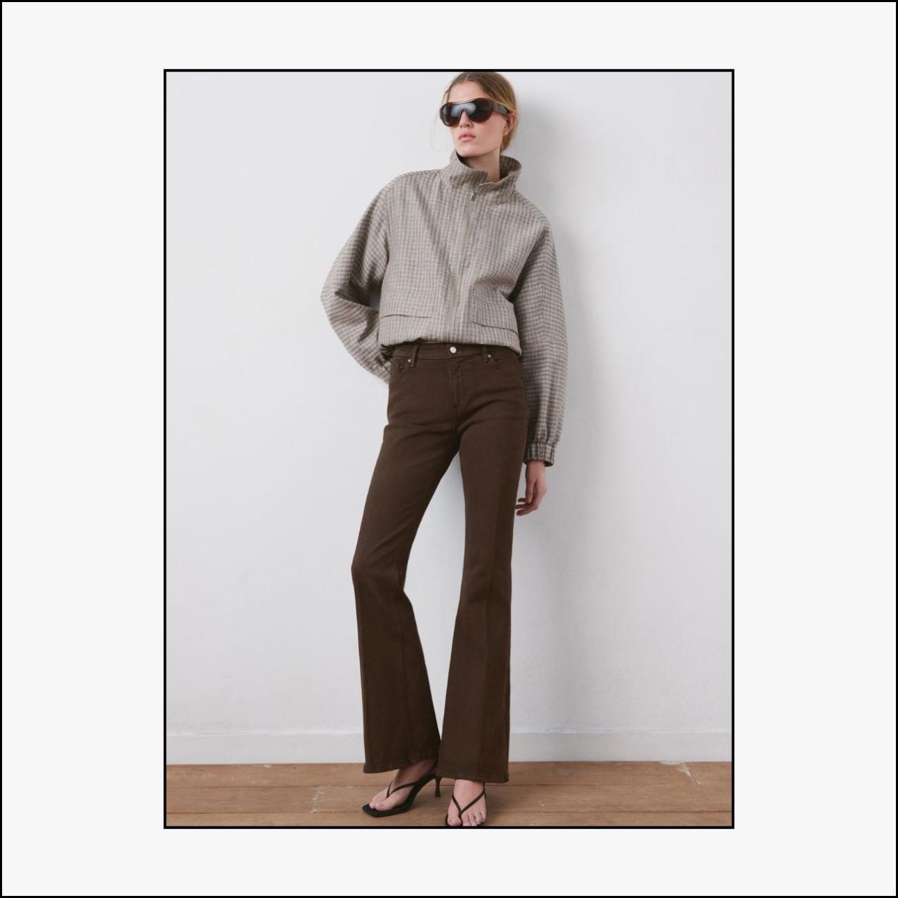 Τζιν καμπάνα, €29,99, Mango, shop.mago.com