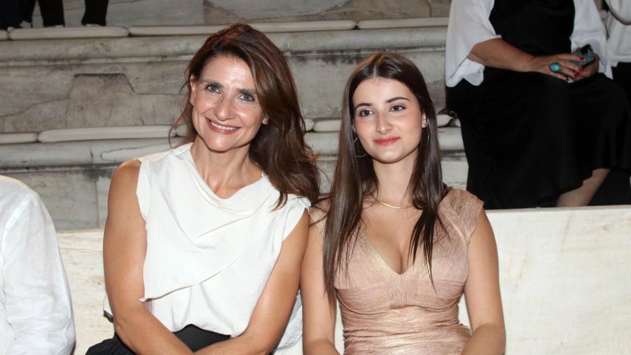 Κόρη Μαρινέλλα παιδί εκτός γάμου 