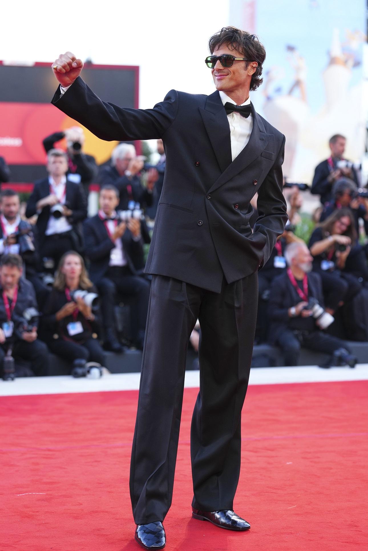 Ο Τζέικομπ Ελόρντι με Bottega Veneta δια χειρός Louis Trotter/ AP Images