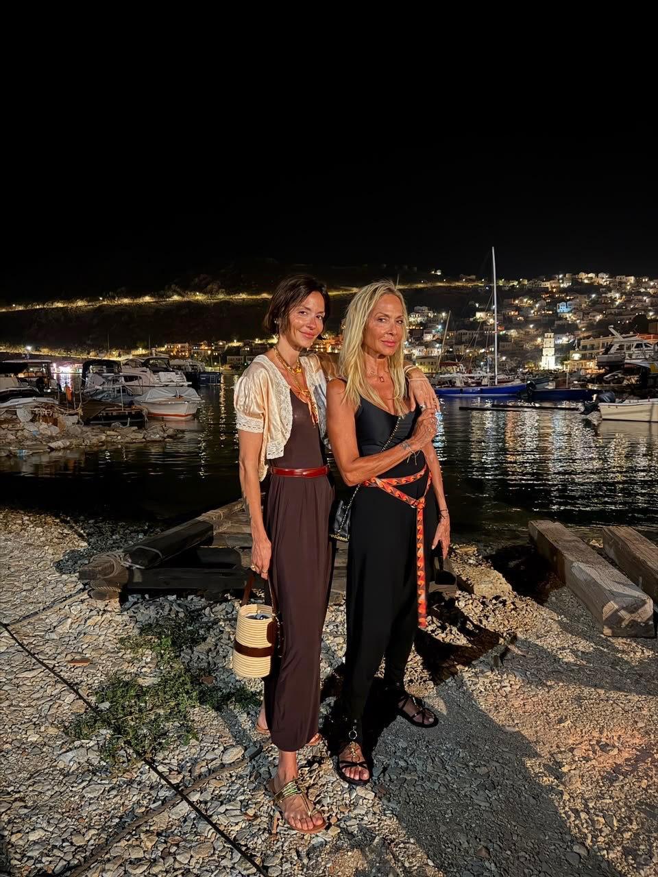 Σοφία Καρβέλα, Άννα Βίσση/ Φωτογραφία: Instagram/ @thesofiakarvela