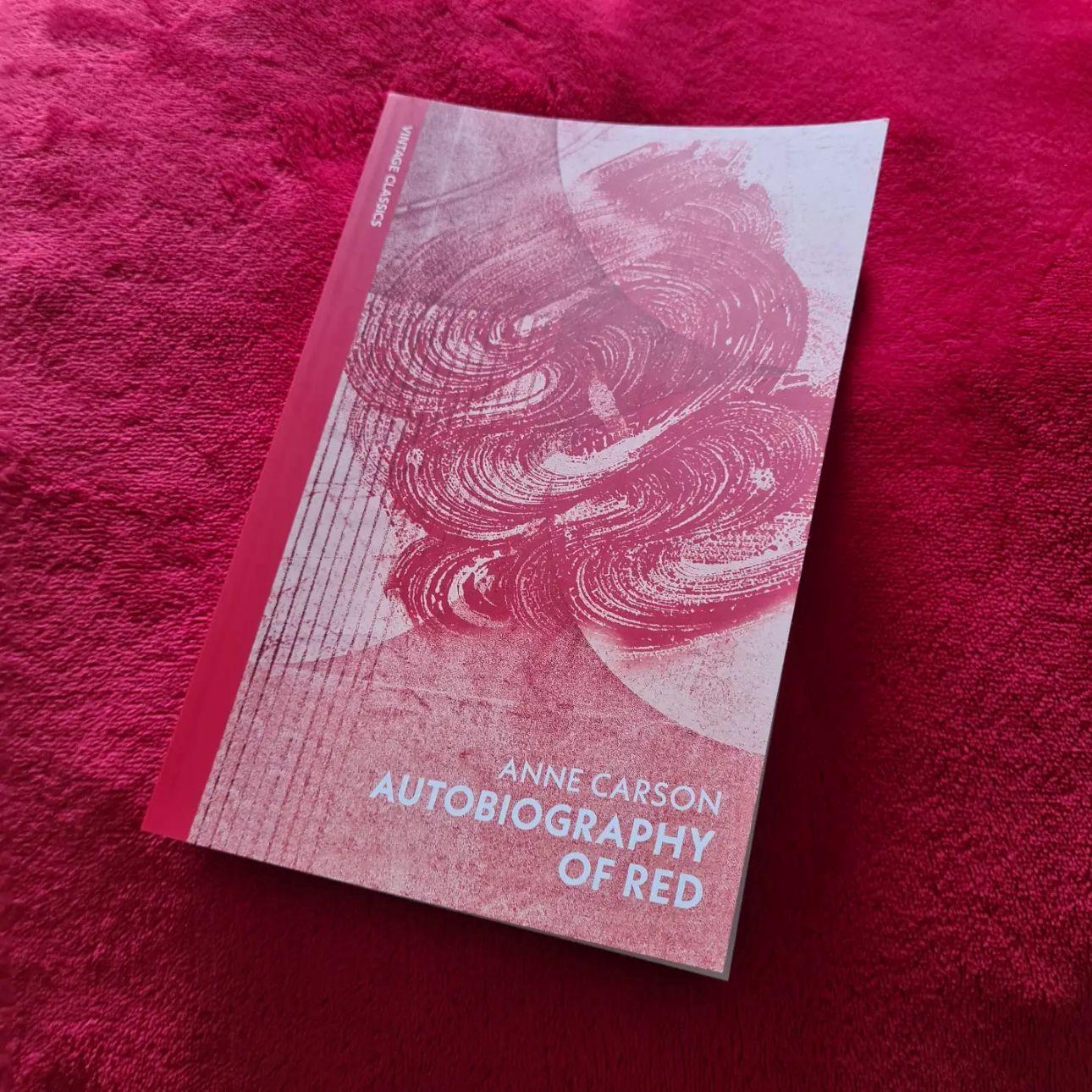 «Η αυτοβιογραφία του κόκκινου», της Αν Κάρσον/ Φωτογραφία: Instagram/ @﻿jan.ehlert.kultur