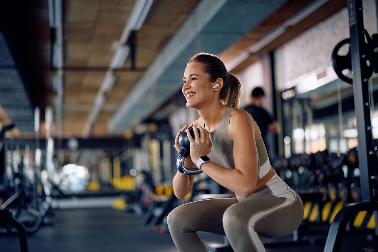 Η άσκηση ενδυνάμωσης βελτιώνει τον μεταβολισμό και μειώνει την κούραση/ Φωτογραφία: Shutterstock