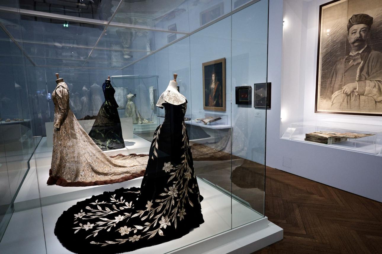 Άποψη της έκθεσης «Worth: Worth» στο Petit Palais/ Φωτογραφία: AFP/ Profimedia
