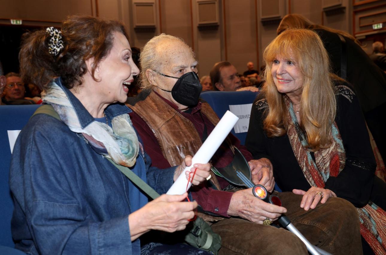  Μπέτυ Λιβανού-Νίκος Καβουκίδης-Χλόη Λιάσκου /Φωτογραφία: NDP 