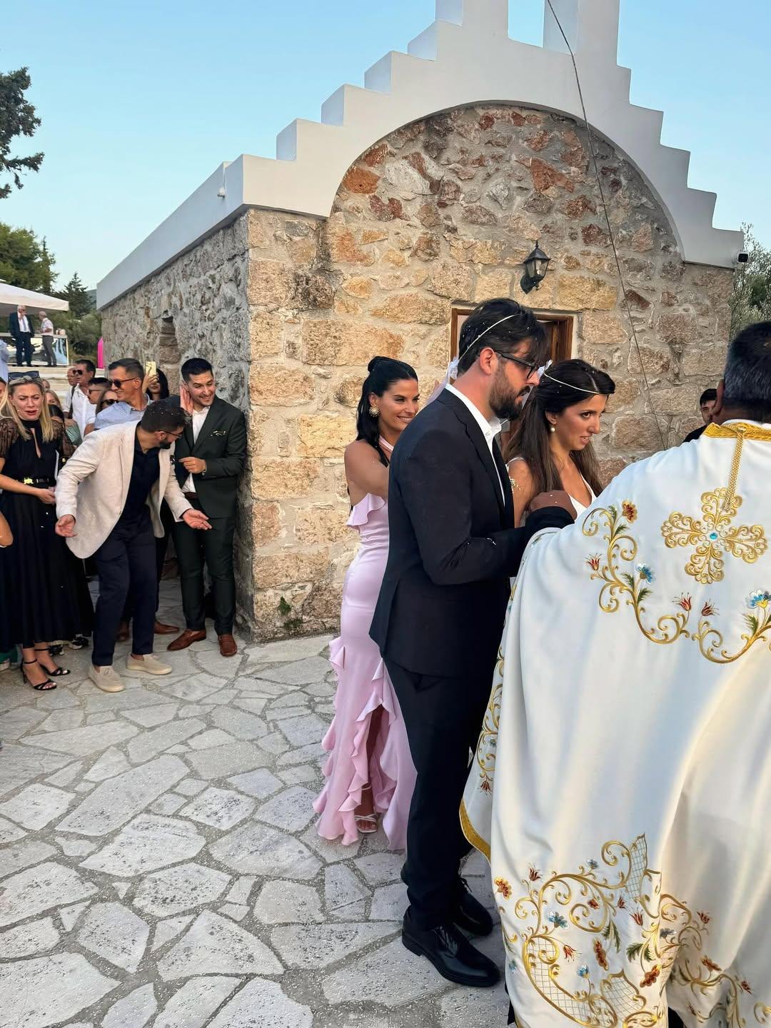 Η Χριστίνα Μπόμπα την ώρα του μυστηρίου/ @chrismpo