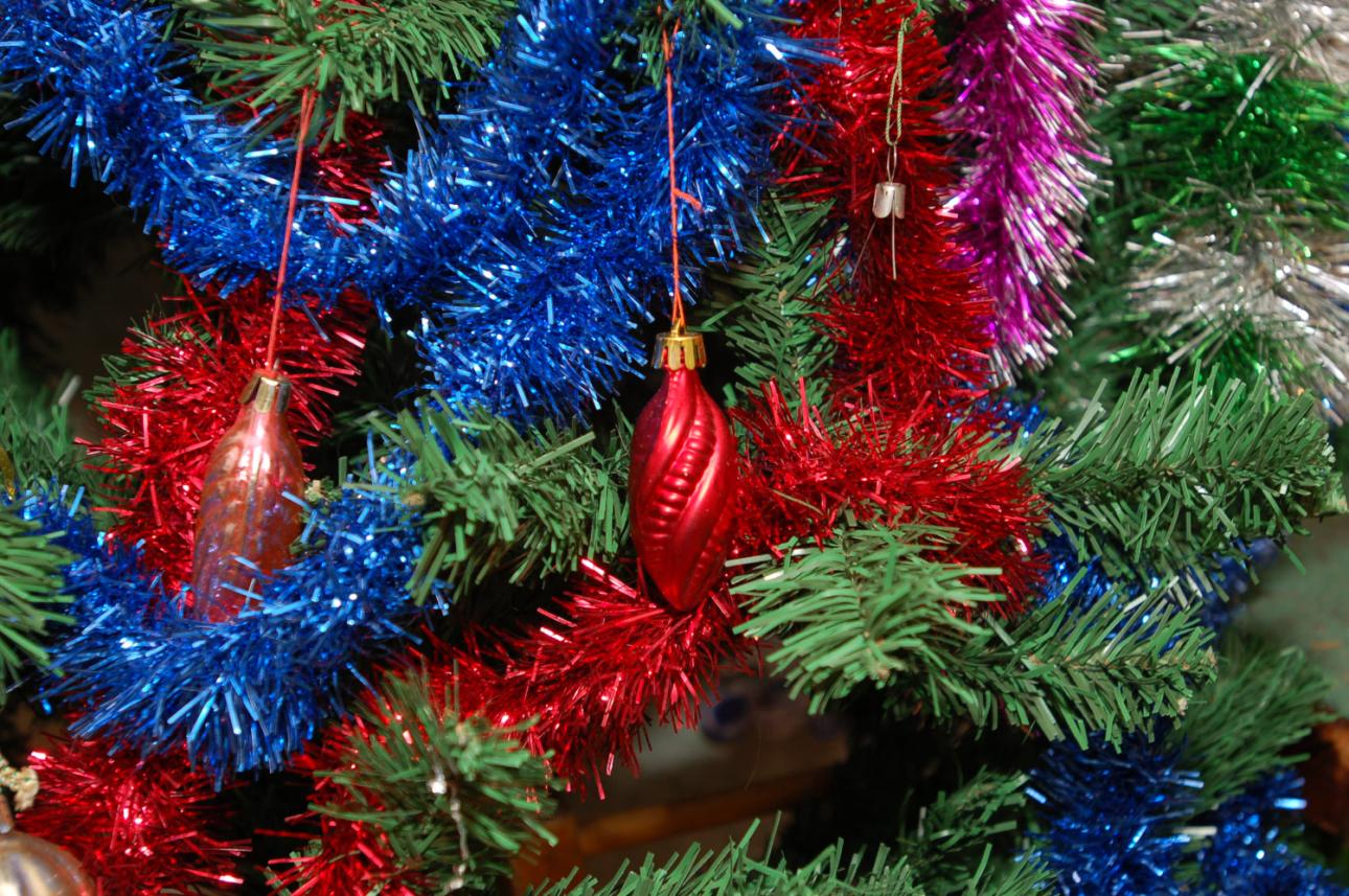 Οι πολύχρωμες γιρλάντες είναι χαρακτηριστικό των boomers/Φωτογραφία: Shutterstock