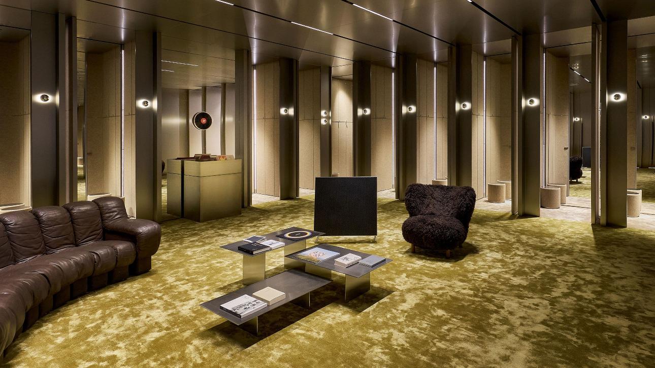  Άποψη του εσωτερικού χώρου του νέου concept store της Zara στην Κίνα/ Φωτογραφία: Seth Powers -Zara   