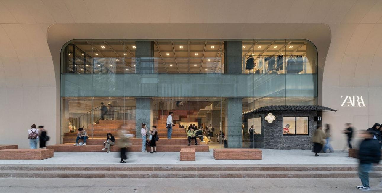 Η νέα ναυαρχίδα της Zara στην Ναντζίνγκ της Κίνας/ Φωτογραφία: Seth Powers -Zara