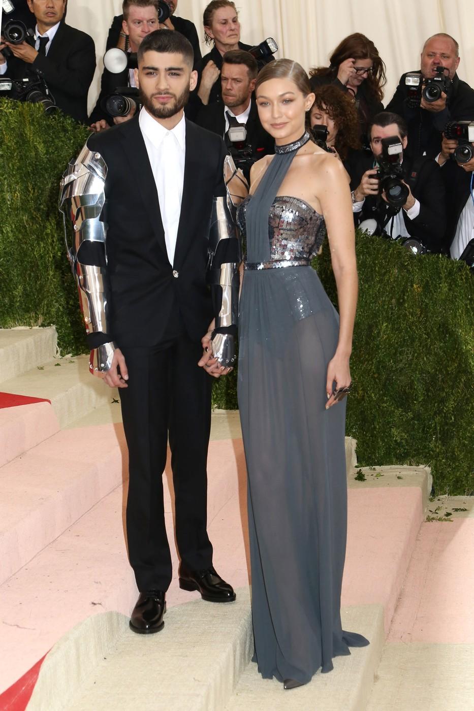 Ο Zayn με τη Τζίτζι Χαντίντ στο Met Gala του 2016/Φωτογραφία: Profimedia