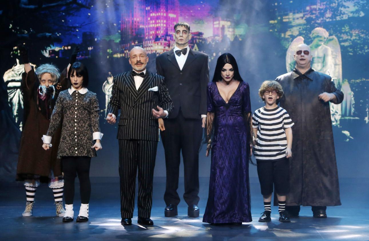 Οι ηθοποιοί του μιούζικαλ «Οικογένεια Άνταμς»/Φωτογραφία: NDP Photo