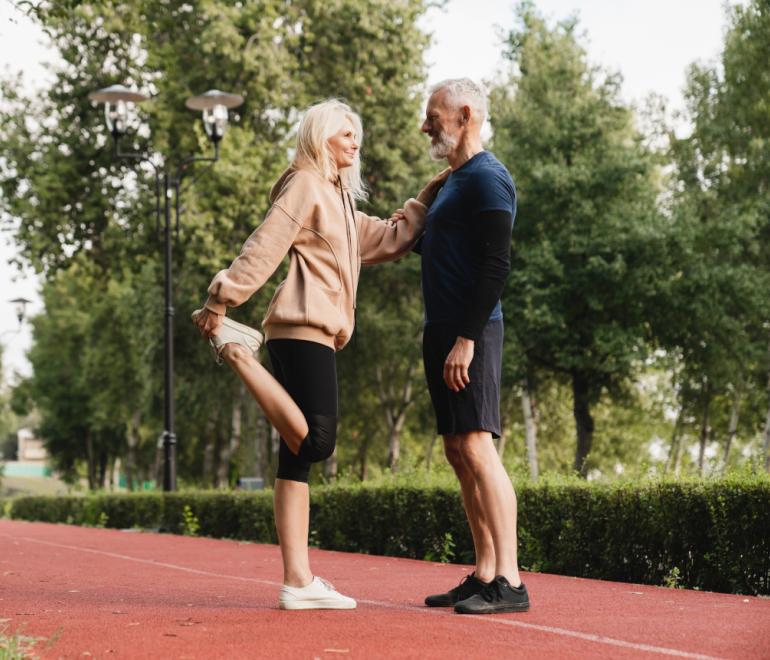 Μετά τα 50, αυτή η άσκηση είναι το κλειδί, όχι το κολύμπι ή το περπάτημα