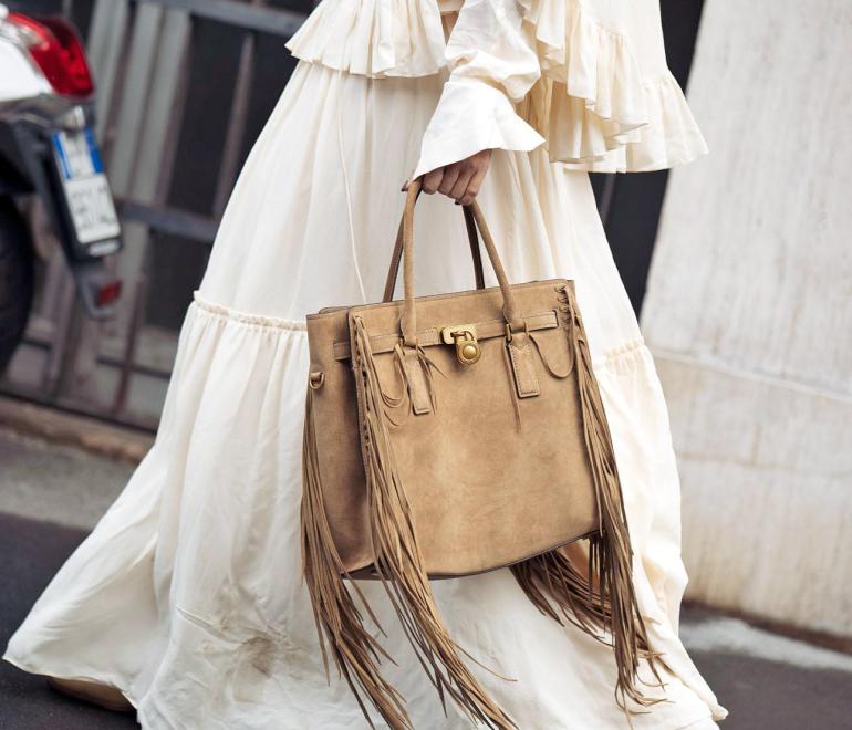 Φθινοπωρινό update: Η style expert προτείνει την πιο κομψή και πρακτική τσάντα της σεζόν