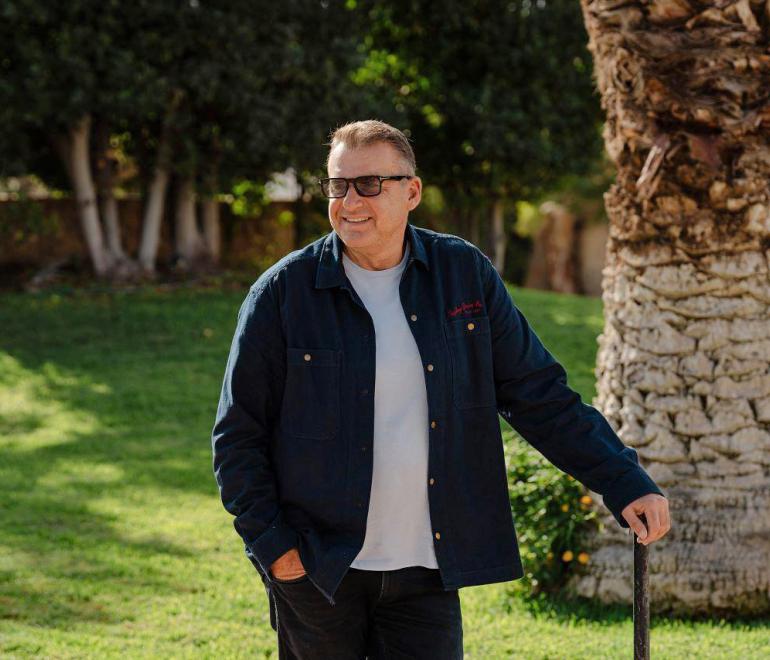 Ο Γιώργος Λιάγκας στο Bovary