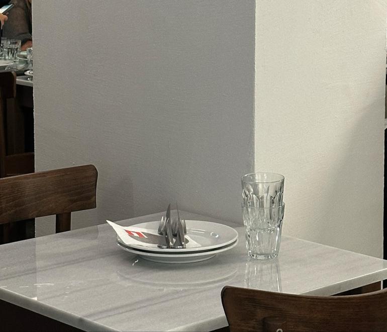 Πλυτά, εστιατόριο Αθήνα