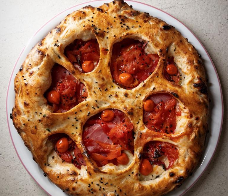 Signature pizza στο «Etien»