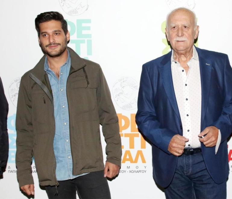 O Γιώργος Παπαδάκης με τον γιο του Φοίβο