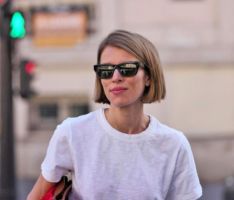 Sculpt Bob: Το πιο δημοφιλές bob της άνοιξης που σμιλεύει το πρόσωπο χωρίς μακιγιάζ