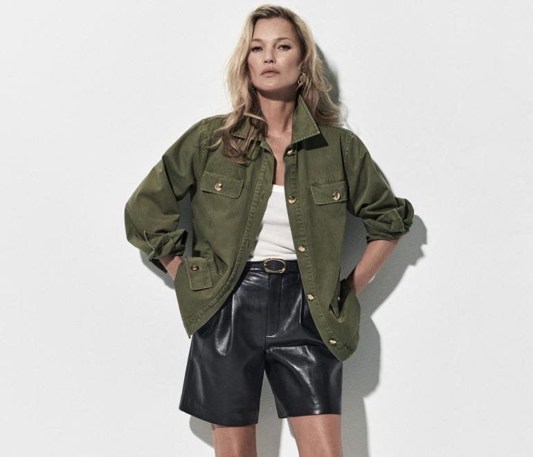 η κειτ μος με στρατιωτικο τζακετ