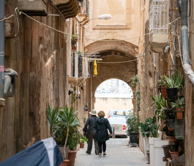 Πώς να ζήσετε περισσότερο: Οι μικρές αλλαγές που οδηγούν στα 100