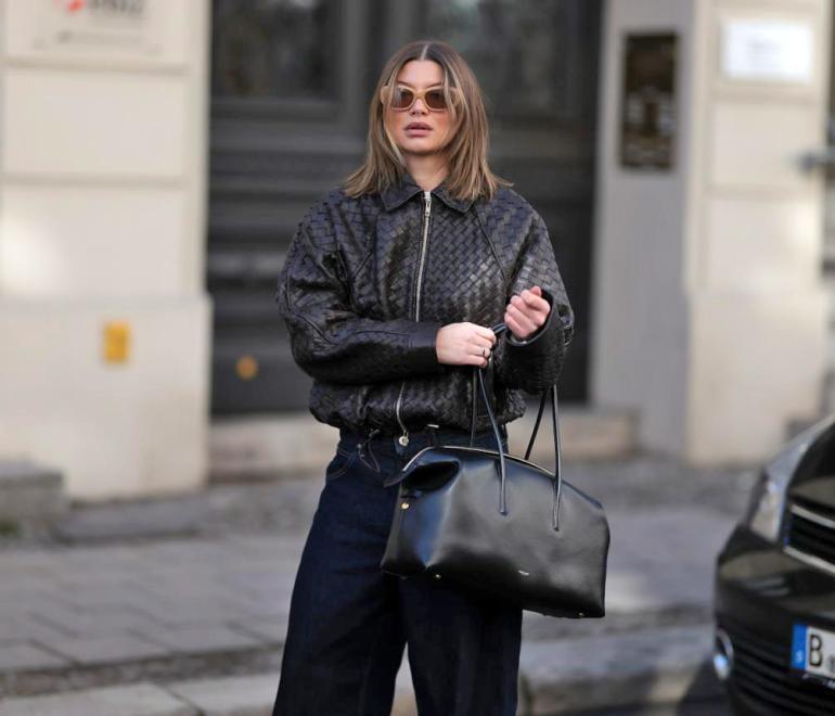 Τα 2 σύνολα που θα σας κάνουν να ταξιδέψετε με στιλ το Πάσχα