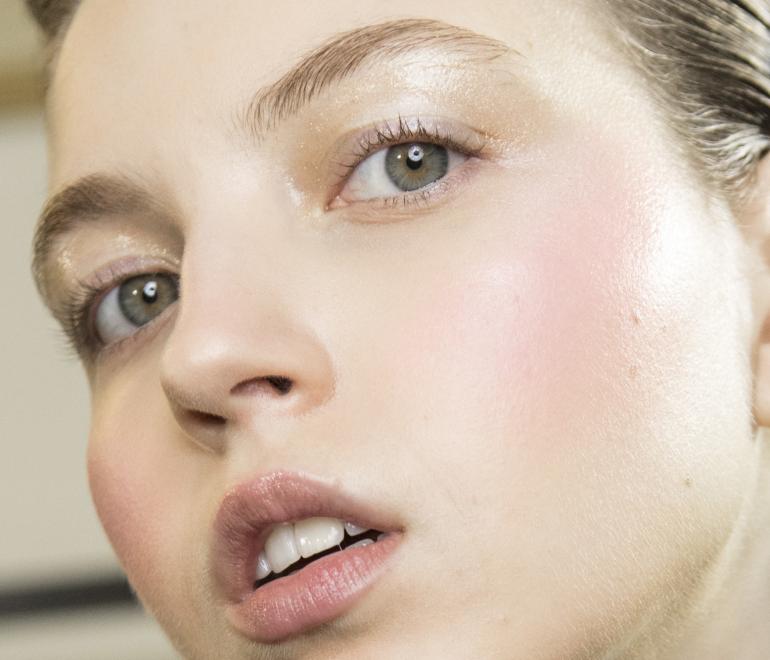CC cream: Το μαγικό προϊόν στο καθημερινό σας skincare