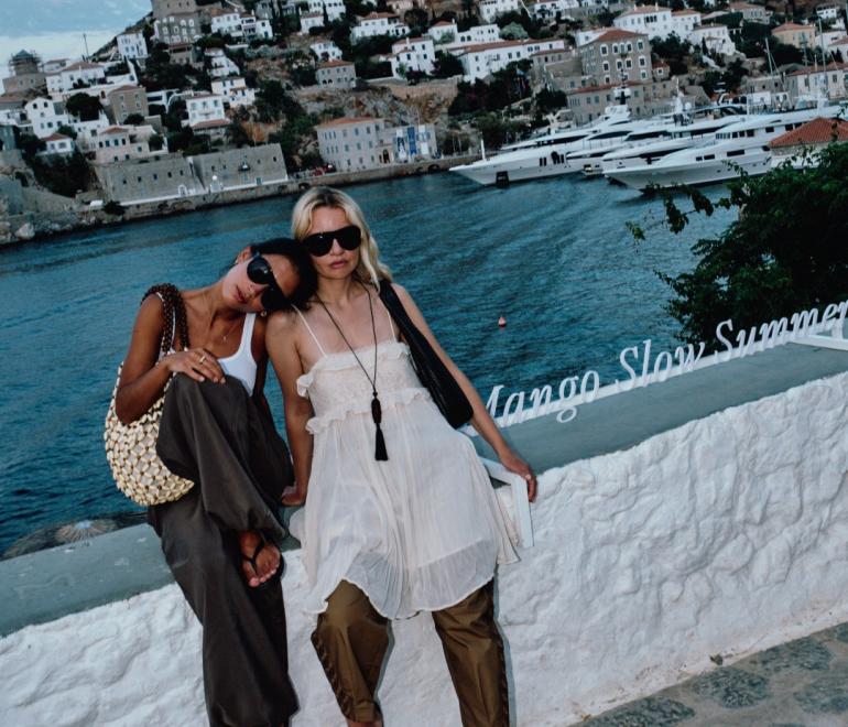 Moya, Stephanie Broek/ Φωτογραφία: Mango