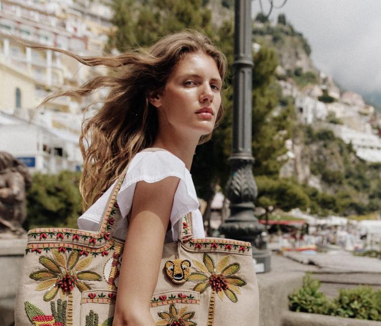 Τσάντα από τα Zara/Φωτογραφία Zara