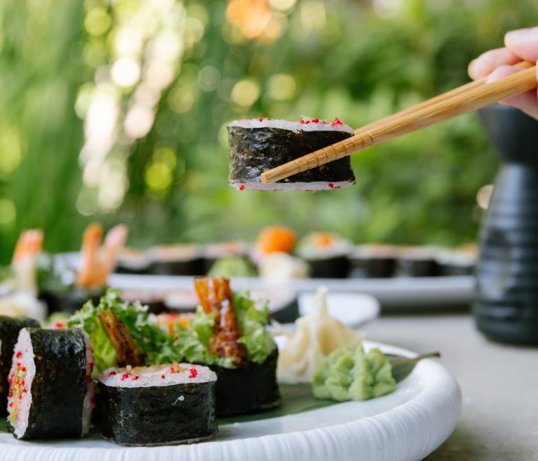 Ο πιο δροσερός κήπος της πόλης απέκτησε sushi menu -Αξίζει να το δοκιμάσετε