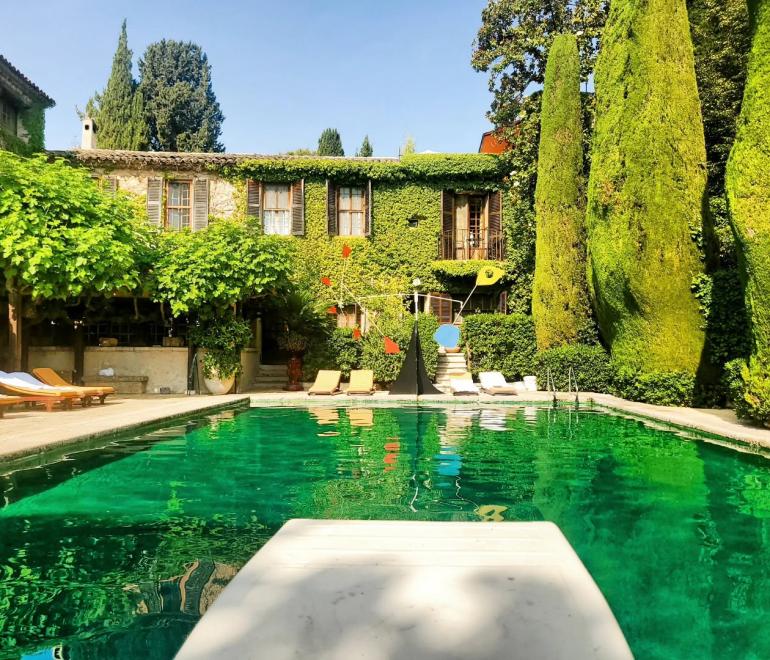La Colombe d'Or: Το πανδοχείο της νότιας Γαλλίας που έγινε σπίτι του Πικάσο, του Ματίς και του Σαγκάλ