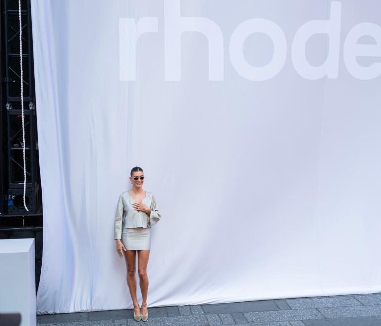 Η Rhode ήρθε στην Ελλάδα -5 προϊόντα του viral brand που αξίζει να γνωρίσετε