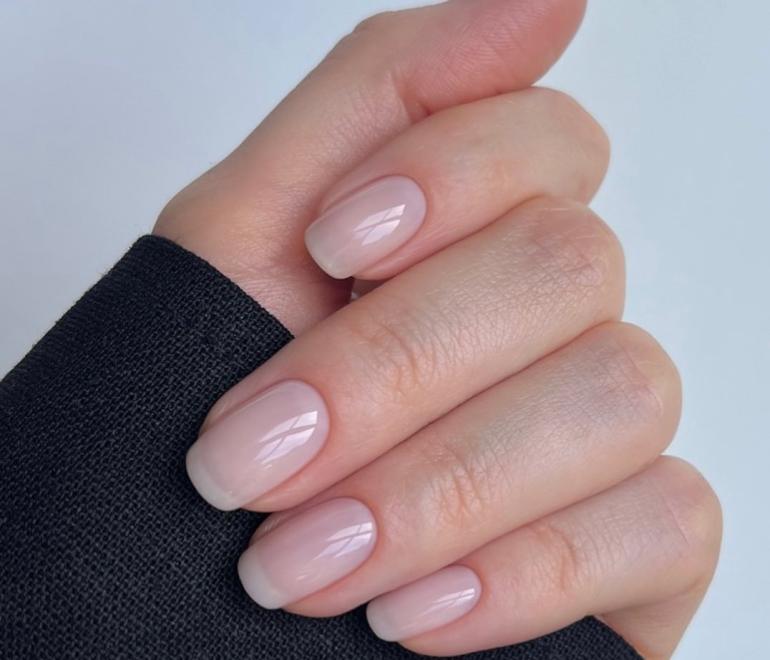 Photo Credit: Instagram Page @raelondonnails