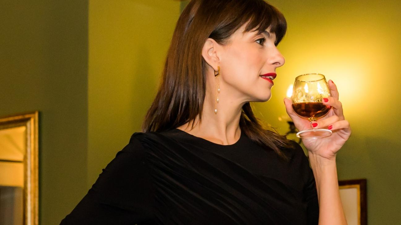 «Αληθινό στιλ σημαίνει να ξέρεις ποια είσαι» -Η Κατερίνα Γιαννακάκη μιλά για την εικόνα, τη γυναικεία δύναμη και τη λάμψη εκ των έσω