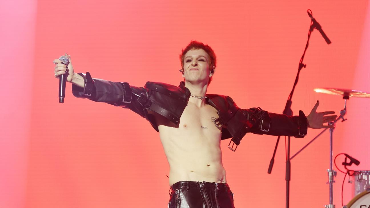 D3lta: Ο 34χρονος γιος του Γιάννη Κούστα ξεσήκωσε το κοινό του «Sing for Greece»