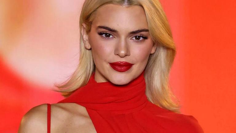 Αυτό το concealer προσαρμόζεται τέλεια στον τόνο της επιδερμίδας σας και κοστίζει λιγότερο από 10 ευρώ